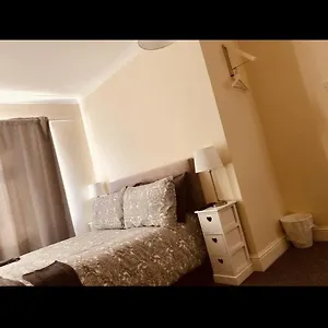 Ac Lounge36 B Homestay